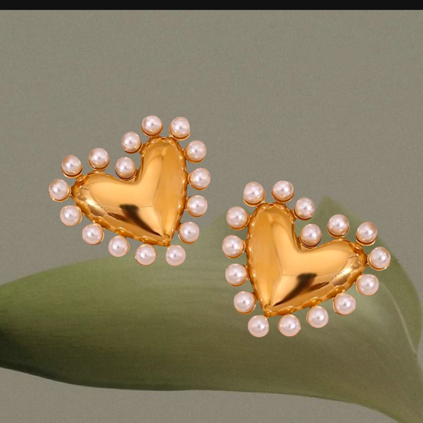 Heart Pearl Pop Earrings