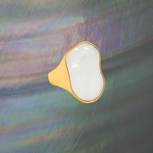 Irregular Shell Stone Ring