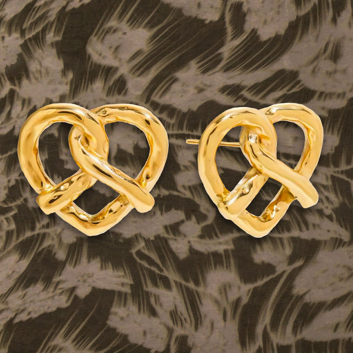 Pretzels Earring